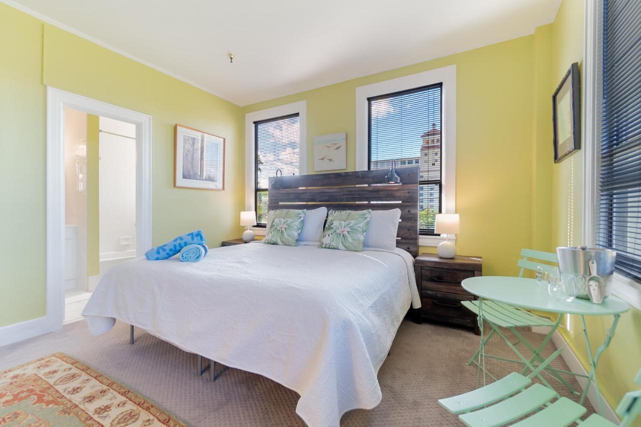 Palm Beach Island Condominiums 외부 사진