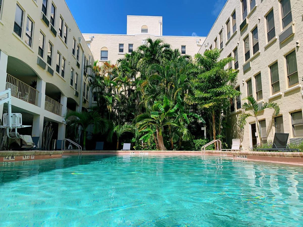 Palm Beach Island Condominiums 외부 사진