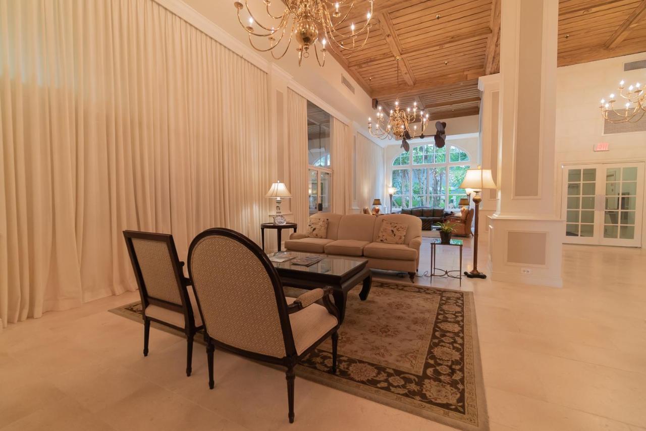 Palm Beach Island Condominiums 외부 사진