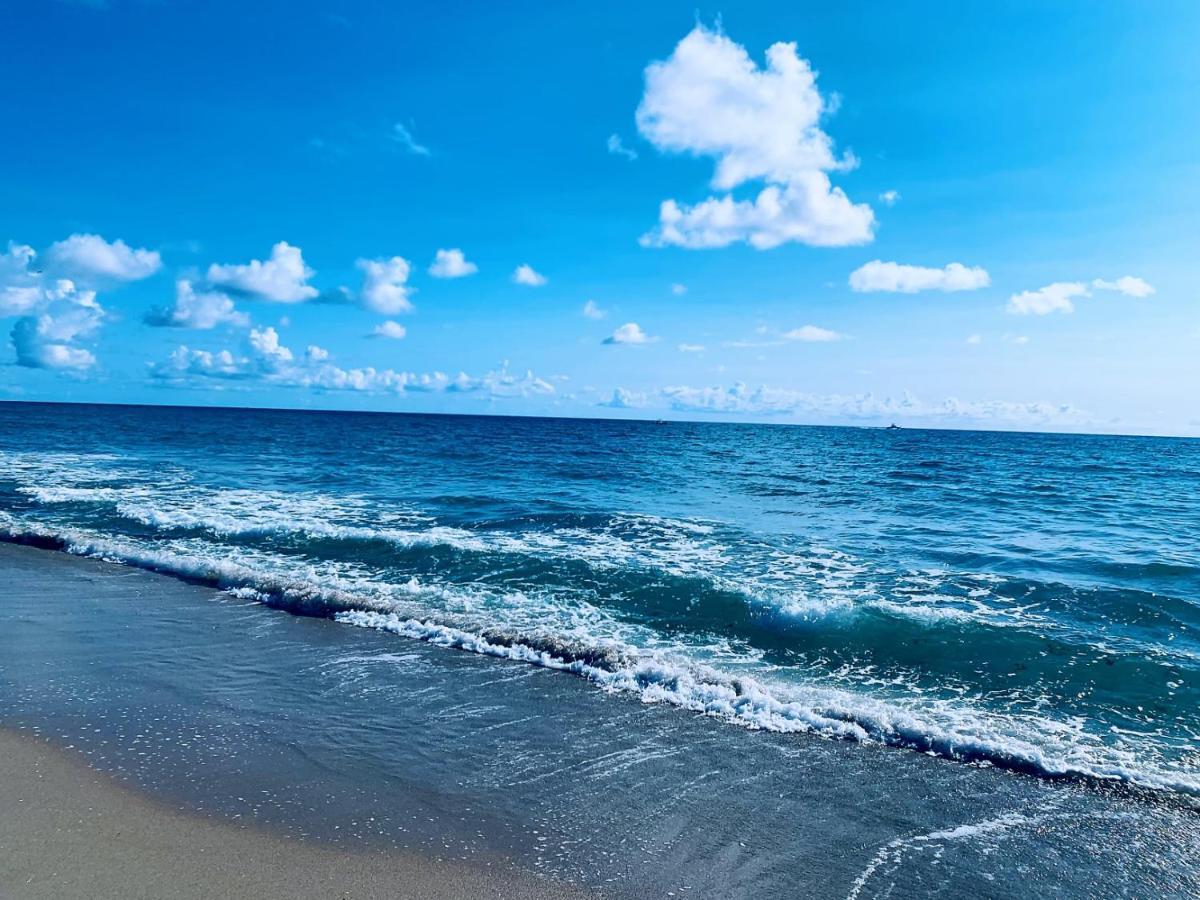 Palm Beach Island Condominiums 외부 사진