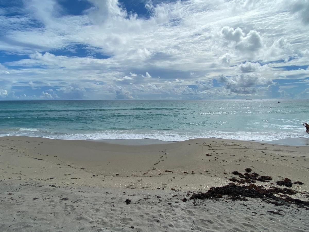 Palm Beach Island Condominiums 외부 사진